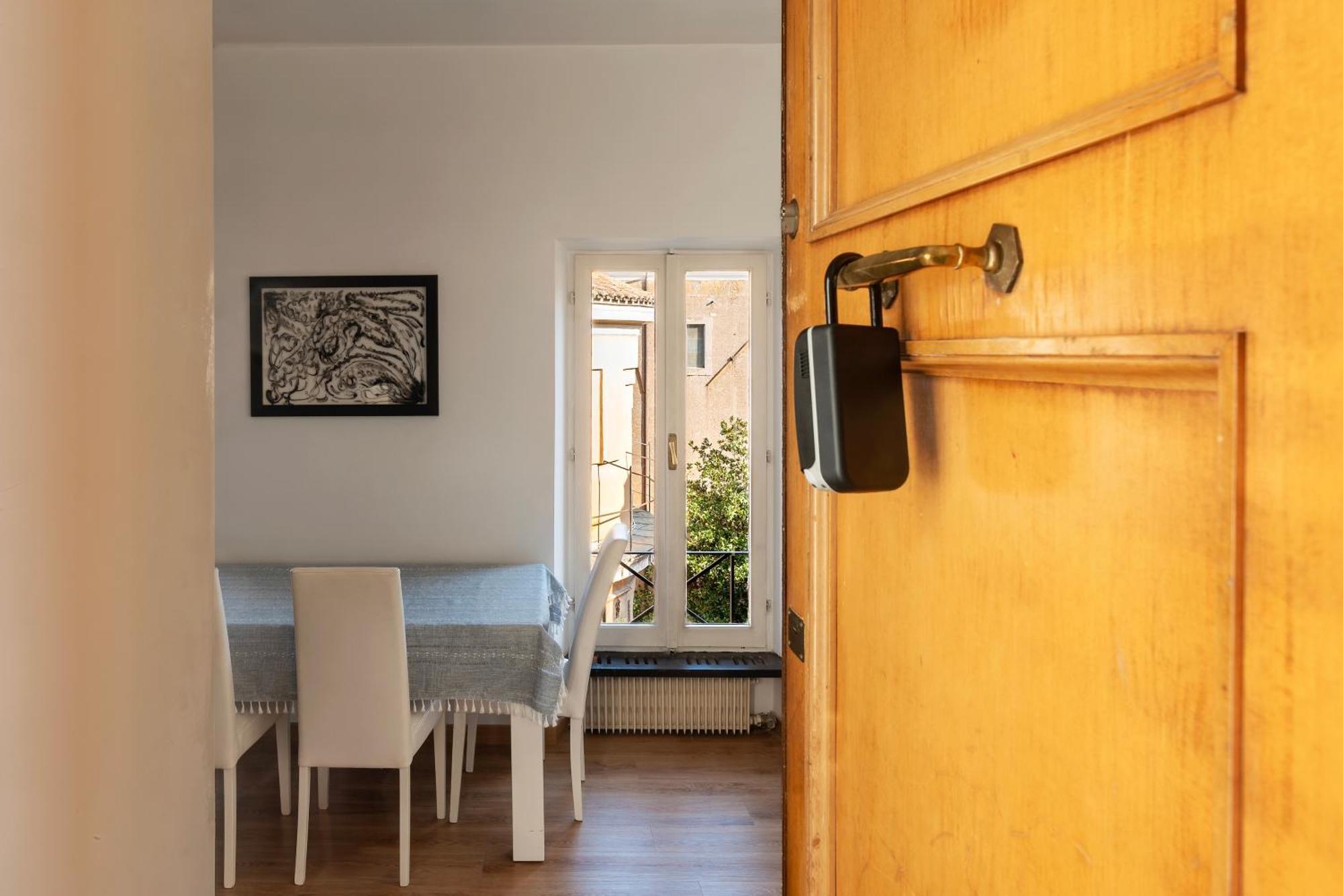 Via Del Pie Di Marmo Private Apartment Rome Exterior photo